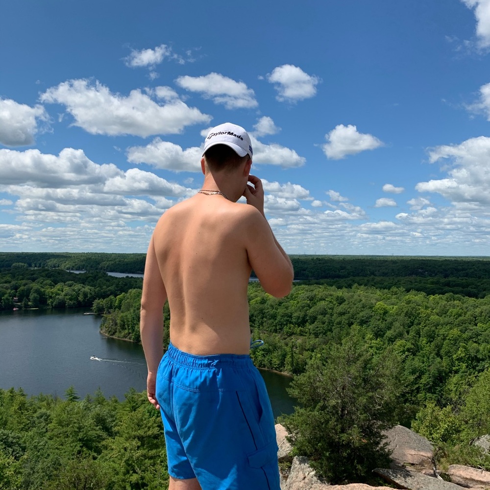 Meet your Posher, Isaac